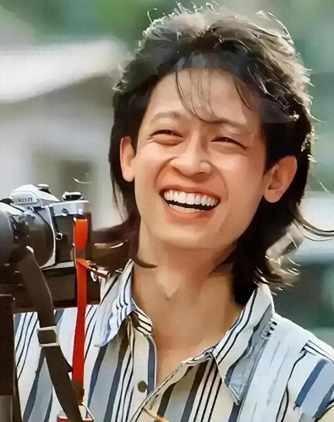 作不向资本低头的他守住内娱最后的脸面k8凯发一触即发不接广告不与冯小刚合(图6) 作不向资本低头的他守住内娱最后的脸面k8凯发一触即发不接广告不与冯小刚合(图6)