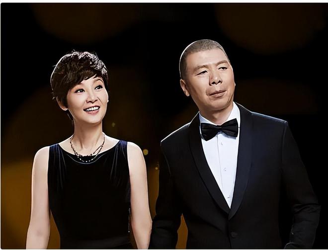 作不向资本低头的他守住内娱最后的脸面k8凯发一触即发不接广告不与冯小刚合(图8) 作不向资本低头的他守住内娱最后的脸面k8凯发一触即发不接广告不与冯小刚合(图8)