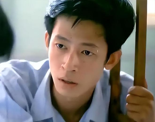 作不向资本低头的他守住内娱最后的脸面k8凯发一触即发不接广告不与冯小刚合(图17) 作不向资本低头的他守住内娱最后的脸面k8凯发一触即发不接广告不与冯小刚合(图17)